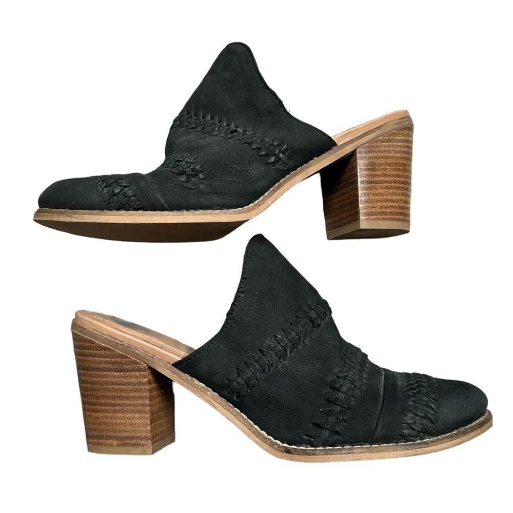 Journee Signature Woven Suede Leather Black Mules Huntly Size 9